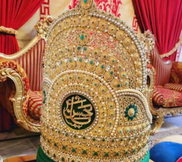 Beautiful Taaj With Amama Imam Hassan AS