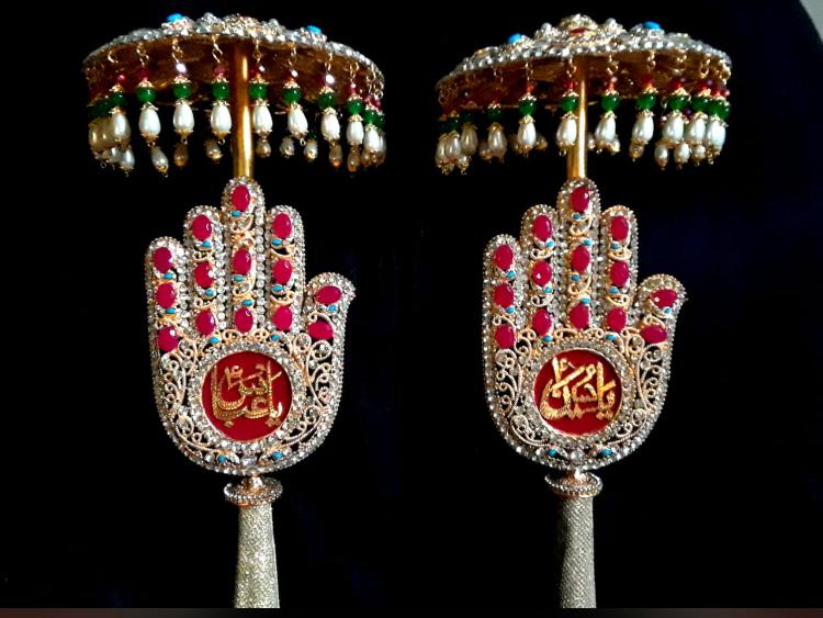 Beautiful Mola Abbas AS & Mola Hussain AS Panja With Umbralla